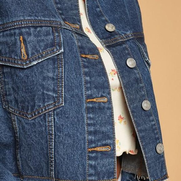 Nevia Cropped Jean Jacket - Picture 3 of 4